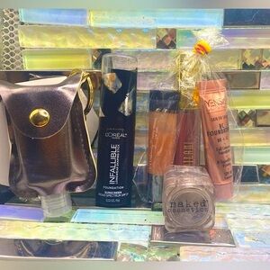 💖3-$50 MAKEUP BUNDLE
Yensa, naked, ulta, MILANI, infallible & full sanitizer